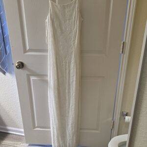 Macy's White Sleeveless Prom Dress